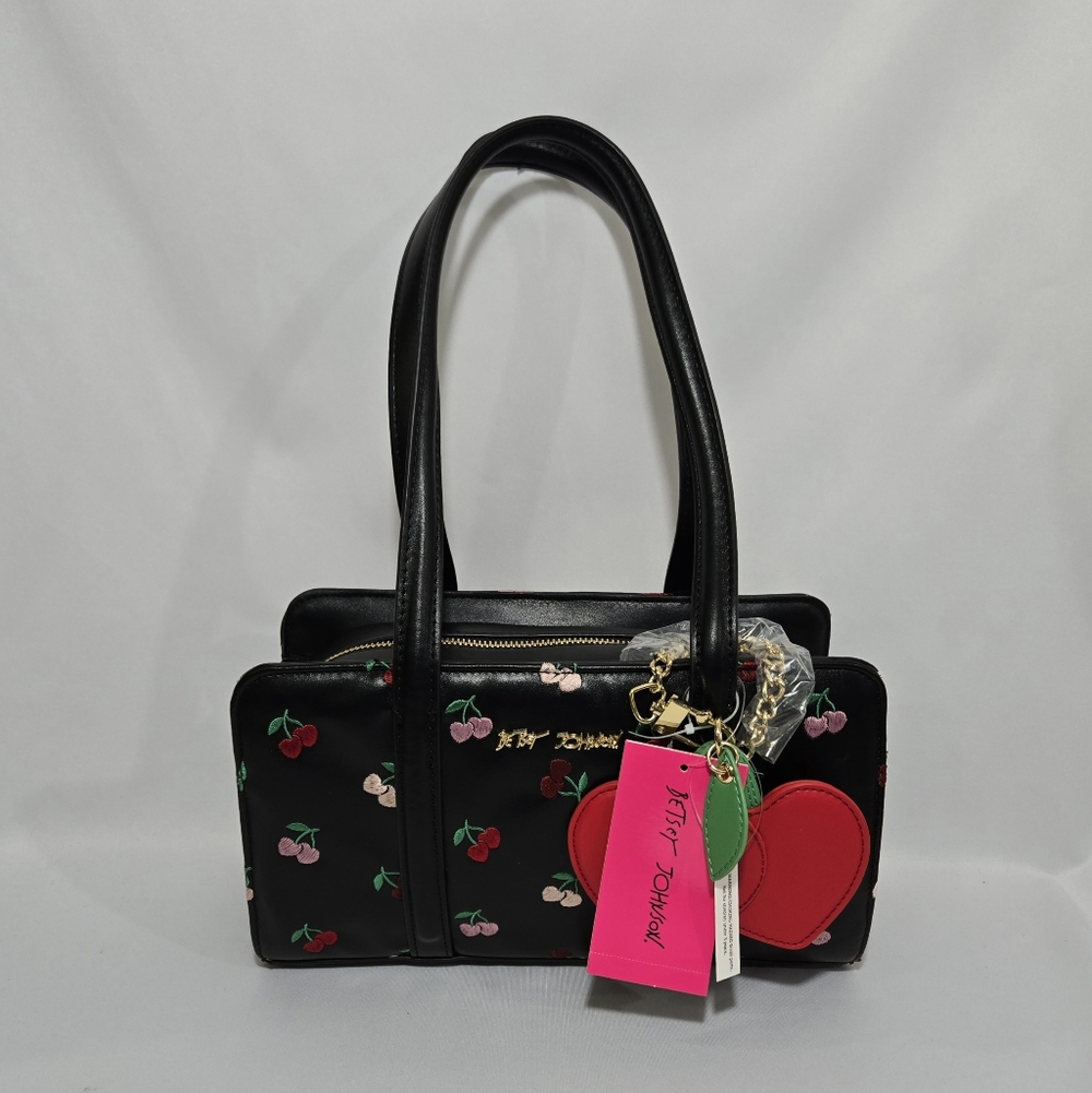 Betsey Johnson XOMACK-N  Shoulder Bag